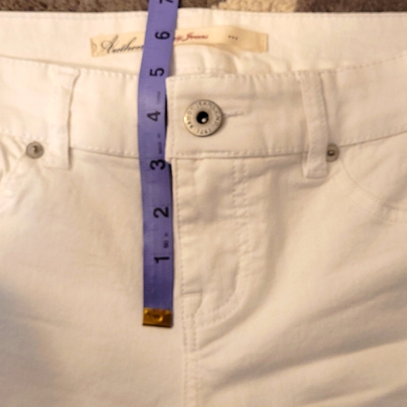 Brody Jeans - White Capri Jeans 💙 SALE! - Picture 8 of 10